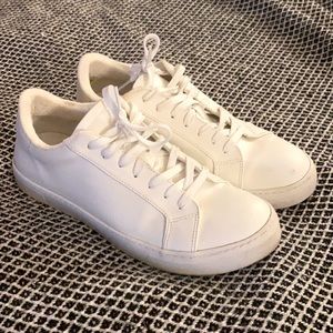 Steve Madden white sneaker shoes